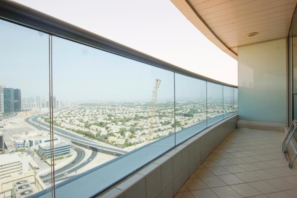 1 Bhk - Concorde Tower - Jlt Cluster H Apartment Дубай Екстериор снимка